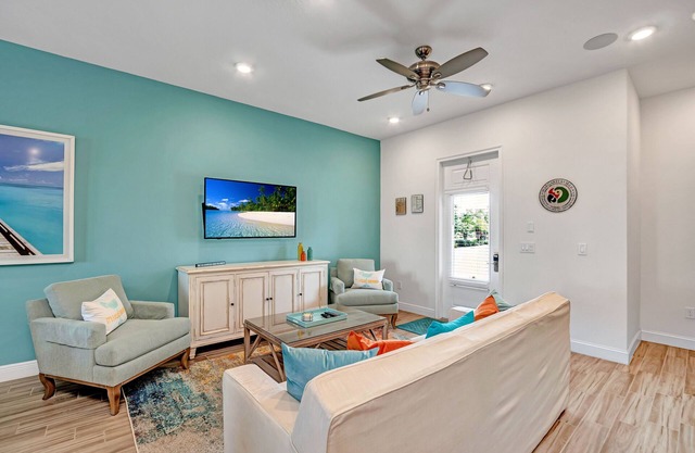 Last Minute Disney Getaway! Villa with Private Pool & Hot Tub. Book Now! #39456