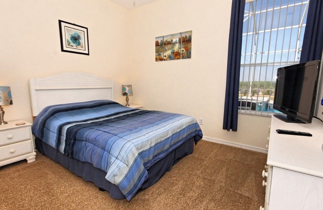 Lovely 5 Bed Game Spa Pool Home in Highlands Reserve