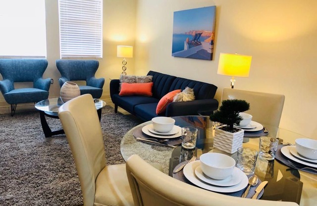 ★ PERFECT DISNEY GETAWAY 4 BEDRM/2 BATH / BATH TUB / FREE WIFI / AT WATERSTONE