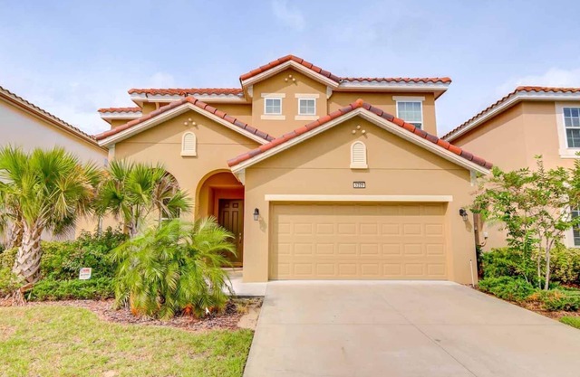SIX BEDROOM HOME IN A 5 STAR RESORT