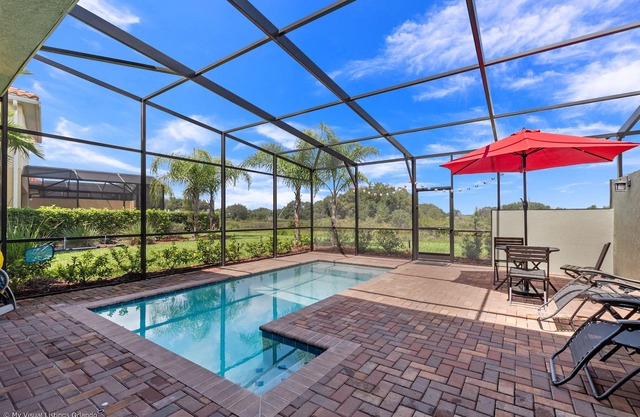 Stunning Corner-Townhome w/ Private Pool!