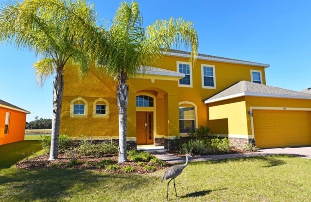 Sunny Family Villa w Pool & Game Room - Near Resort Activities and Disney World