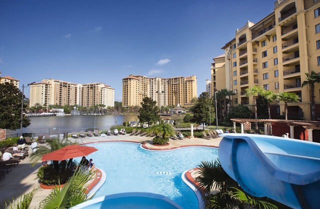 Three Bedroom Deluxe Condo, Bonnet Creek Florida (2105952)