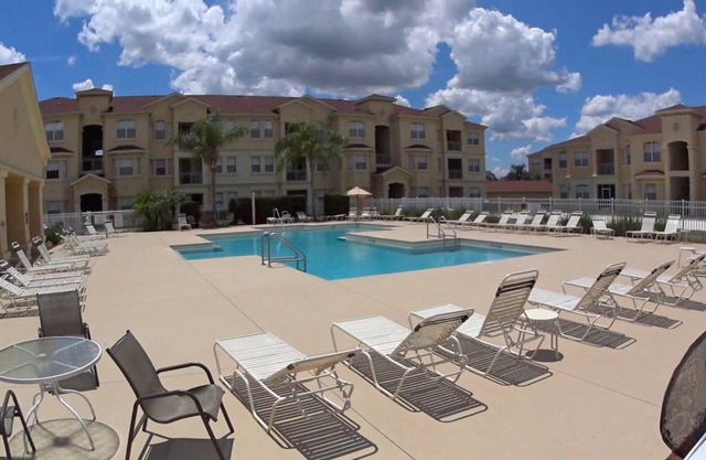 TR103TR Terrace Ridge 2 Bed Condo