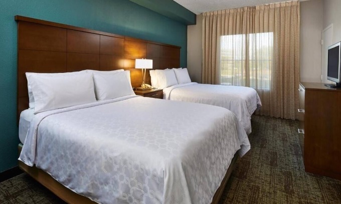 Airport North Apartment | 1 Bedroom Suite Near Hooters ORL