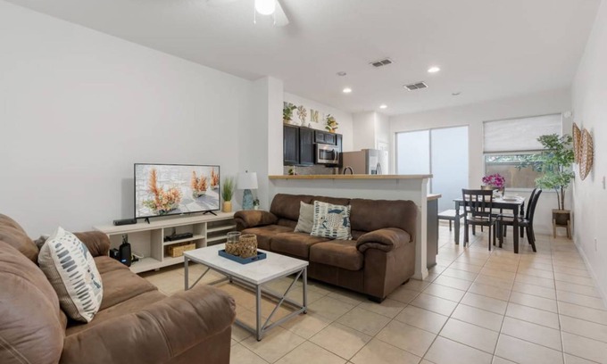 Crestwynd Bay House | 110 m² House ∙ 3 bedrooms ∙ 6 guests