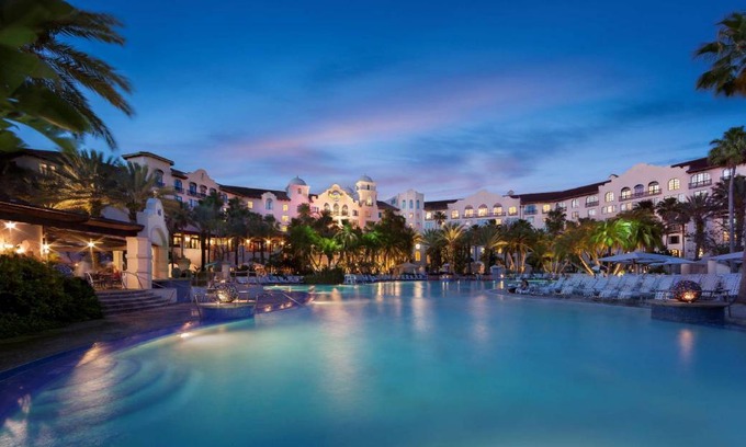 Florida Center Resort | 130 m² Resort ∙ 2 bedrooms ∙ 127 guests