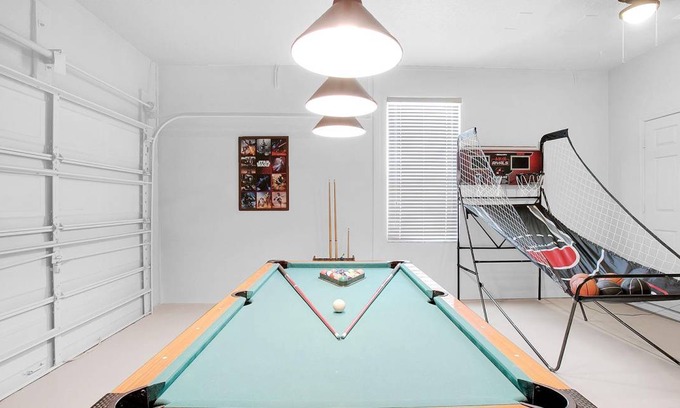 Windsor Hills House | 169 m² House ∙ 3 bedrooms ∙ 7 guests