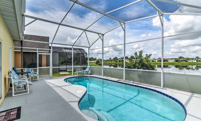 Lakeside Estates House | 175 m² House ∙ 3 bedrooms ∙ 6 guests