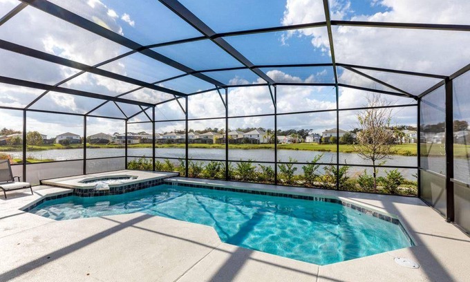 Historic Downtown Kissimmee House | 338 m² House ∙ 6 bedrooms ∙ 14 guests