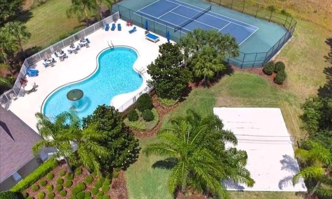 Four Corners House | 35 Fresh House