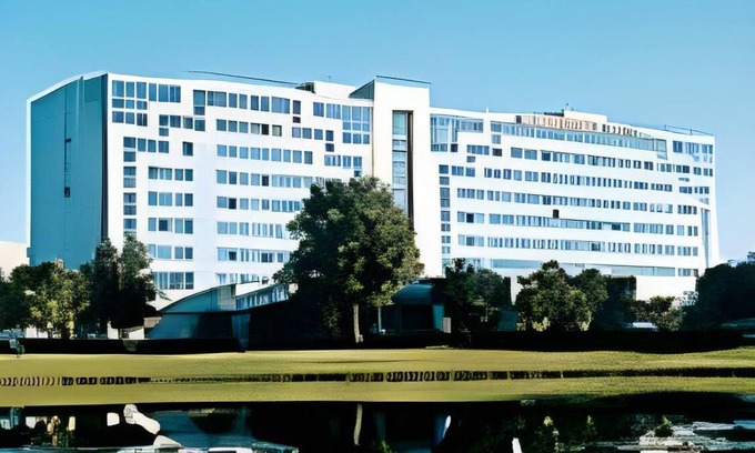 Airport North Hotel | 36 m² Hotel ∙ 127 guests