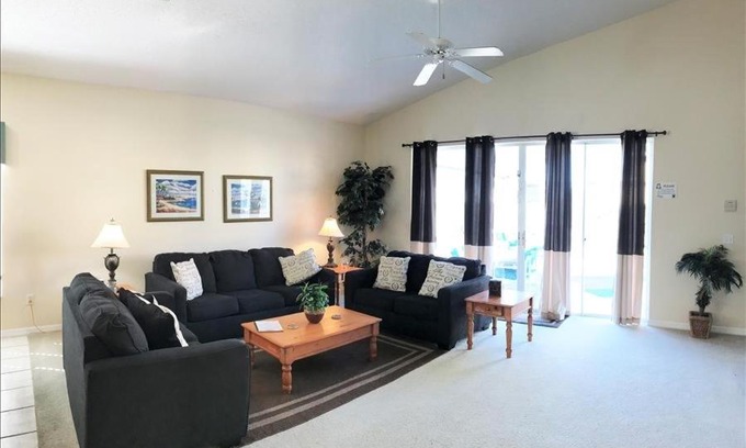 Four Corners House | 41 Glenbrook House