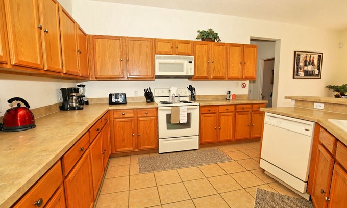 Windwood Bay Villa | Budget Getaway - Windwood Bay - Amazing Relaxing 4 Beds 3.5 Baths Villa - 7 Miles To Disney