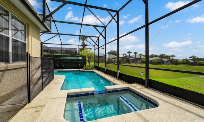 Calabay Parc House | Calabay Parc Luxury Villa With Private Pool and Spa