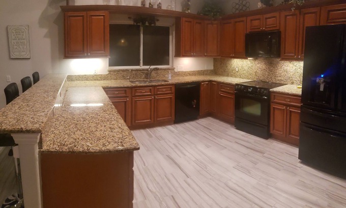Ventura House | Charming 3-bedroom house with WiFi and fitness room in OrlandonGated community