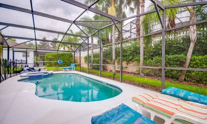Calabay Parc House | Charming 3Bed/2Ba Home, Heated Pool/Spa/Close to Disney, Universal, Golf Course.