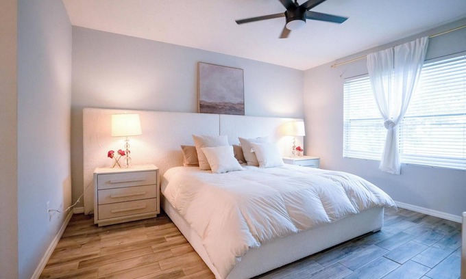Buena Ventura Lakes House | Cozy home near MCO