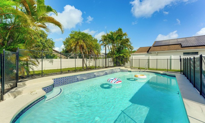 Buena Ventura Lakes House | Disney-Themed Home: Swim, BBQ & Explore Kissimmee!