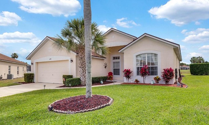 Esprit Villa | E131MJL - 4 beds pool & spa home on golf course