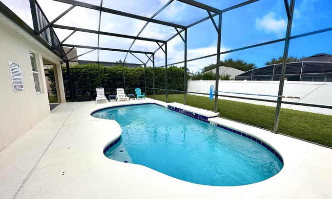 Highlands Reserve House | Envious Highlands Reserve pool home with recent upgrades.