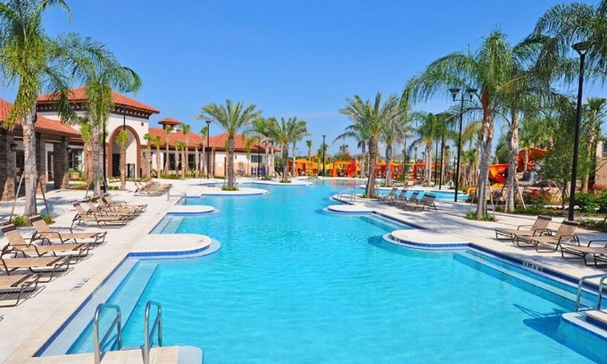 Loughman House | Fabulous 10 Bed Game Room Spa Pool Home Solterra Resort