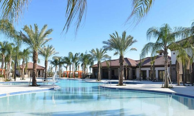 Loughman Villa | Fabulous Single Home w/Pool at Solterra Resort