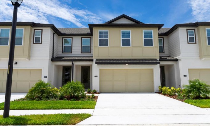 Davenport House | Gorgeous 4Bd Close to Disney @ Enclave at Festival 628