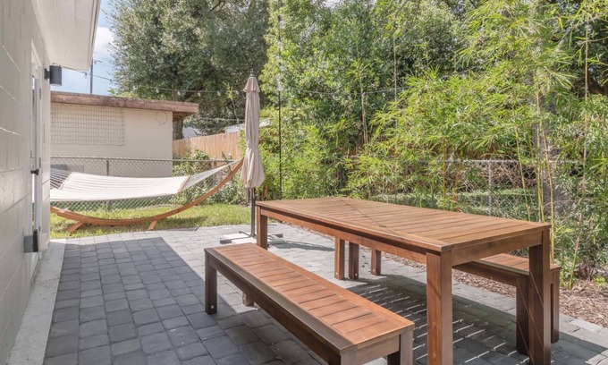 College Park House | House ∙ 1 bedroom ∙ 3 guests