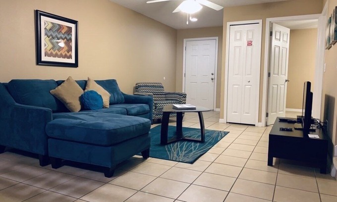 Buena Ventura Lakes House | Incredible 3BR 2BA Townhouse for 8 in Villa Sol