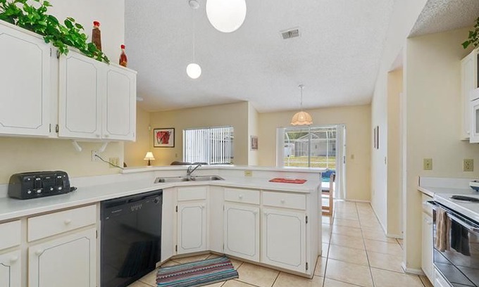 Indian Ridge Villa | Indian Ridge - Pool Home 3BD/2BA - Sleeps 6 - StayBasic - RIR370