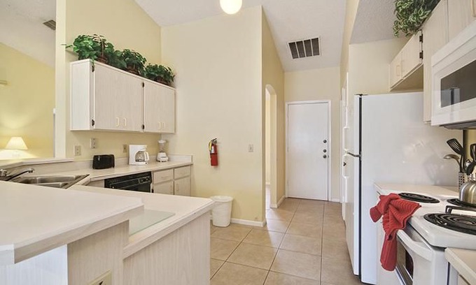 Indian Ridge Villa | Indian Ridge - Pool Home 3BD/2BA - Sleeps 6 - StayBasic - RIR373
