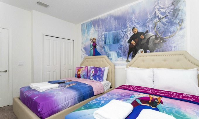 Downtown Orlando House | Last Minute Disney Getaway! Private Pool & Themed Bedrooms. Book Now! #77303