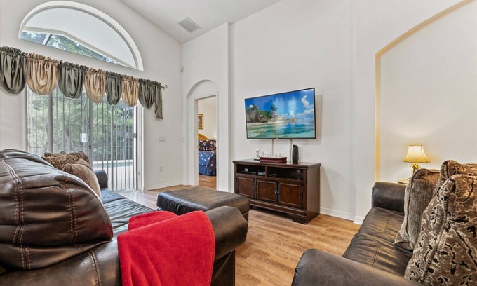 Cumbrian Lakes House | New Listing! Cumbrian Lakes Resort, 7mi to Disney & 13mi to Universal - GRH804615