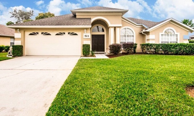 Sunridge Woods House | New Listing! Sunridge Woods, 7mi to Disney & 17mi to Universal - FS370170