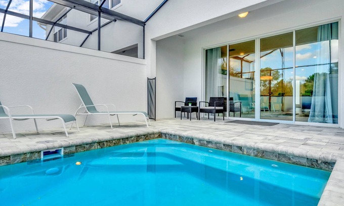 Four Corners House | New Townhome villa located near Disney World with pool