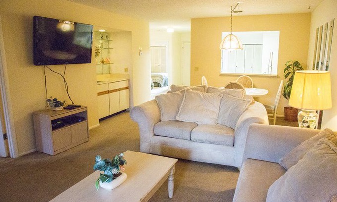 Ventura House | Orlando 24-Hour Manned and Gated Community