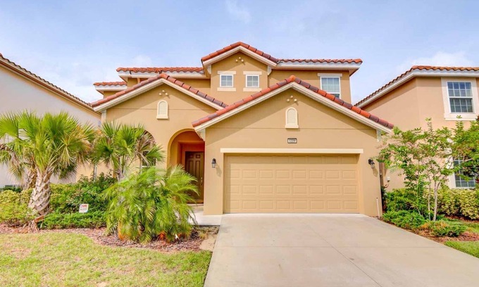 Loughman House | SIX BEDROOM HOME IN A 5 STAR RESORT