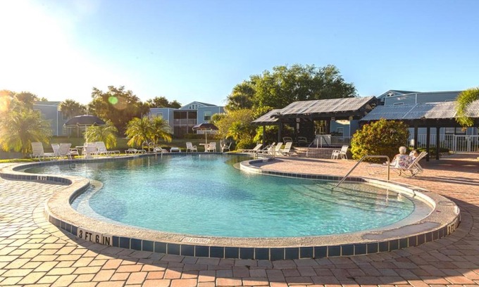 Ventura Apartment | Southpointe Condo #231704