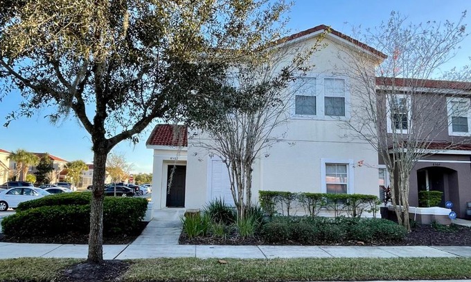 Bellavida House | Stunning 4 Bedroom w/ Pool Close to Disney 4562