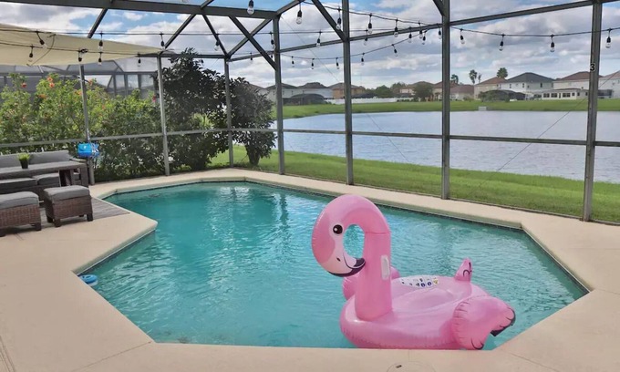 Kissimmee House | Stunning Lakefront Home with Private Pool & Gameroom