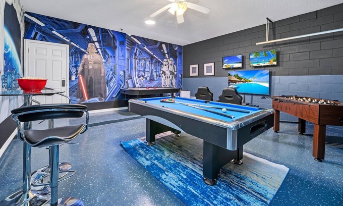 Loughman House | Stunning Sweeping views w/ fantastic game room