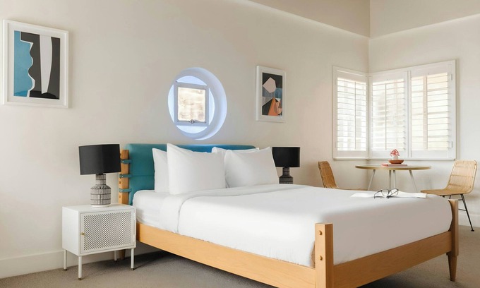 Lake Cherokee Apartment | Wellborn Hotel Downtown, Sonder by Marriott Bonvoy