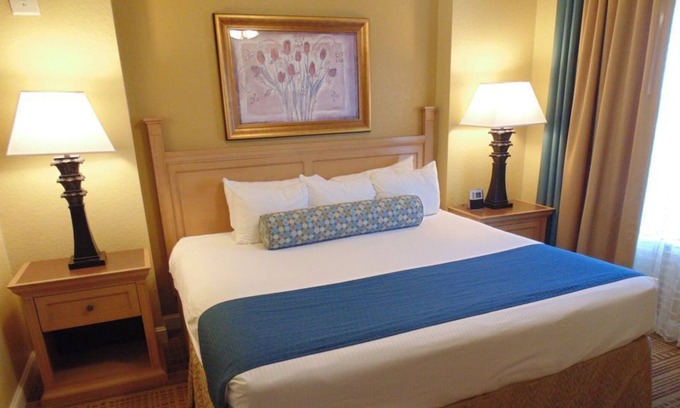 Lake Buena Vista House | Wyndham Bonnet Creek Deluxe Condo closest Disney!