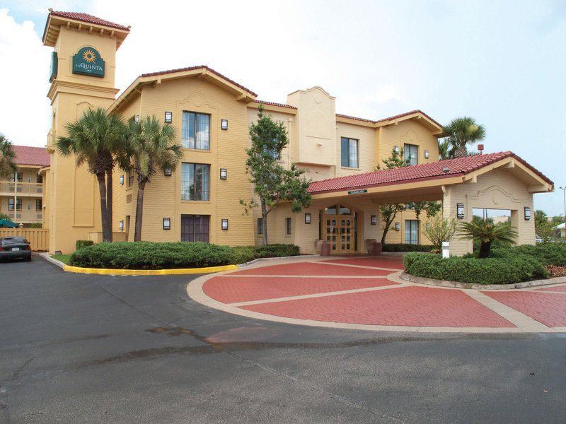 Photo of Buildings in Airport North