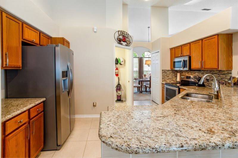 Photo of Others in Orange Tree