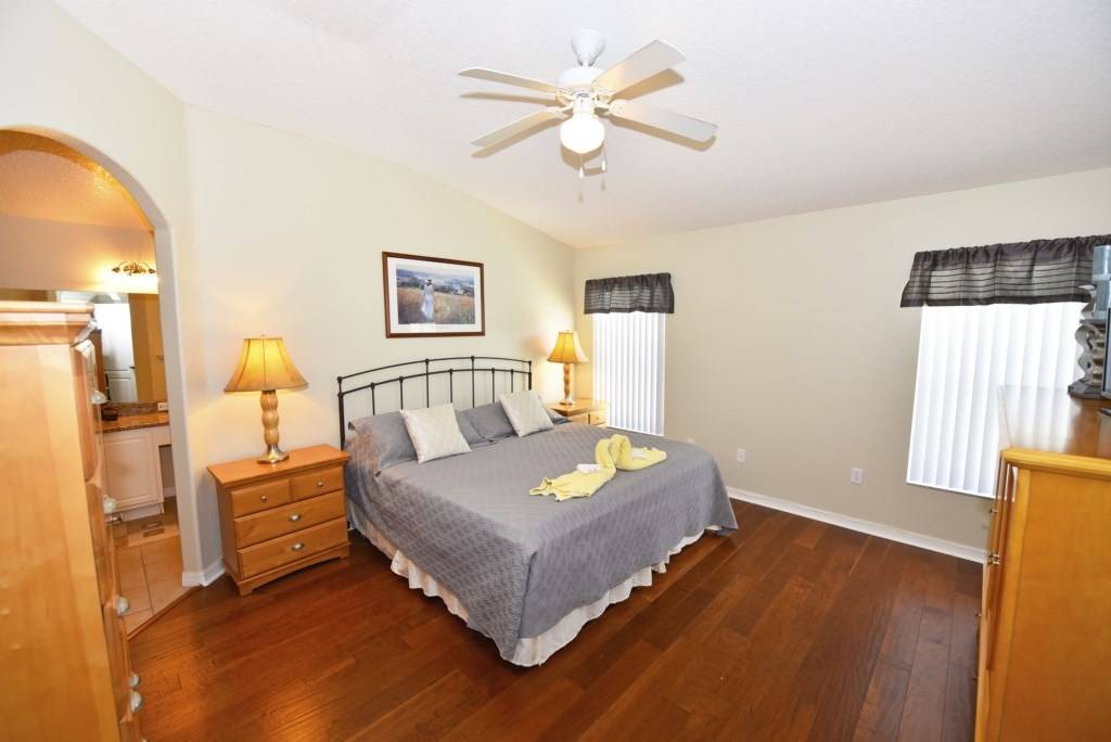 Photo of Bedroom in Buena Ventura Lakes