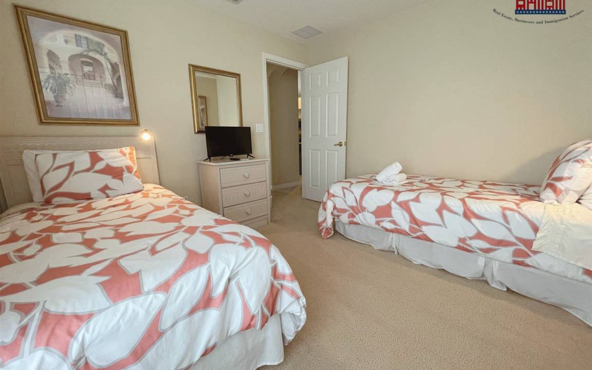 Photo of Bedroom in Orange Tree
