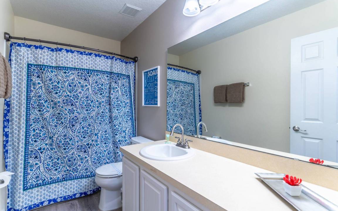 Photo of Bathroom in Windwood Bay