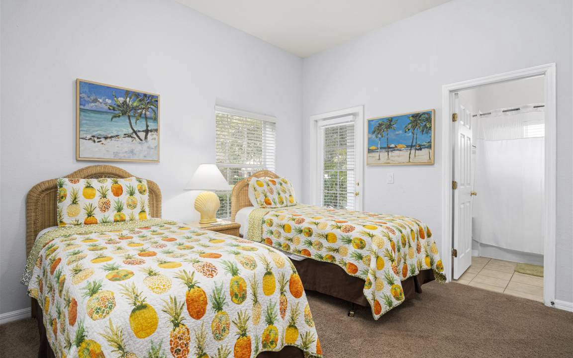 Photo of Bedroom in Bahama Bay